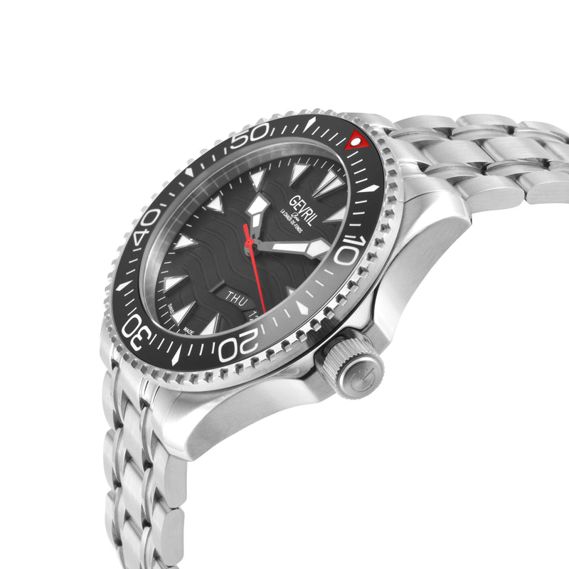 Hudson Yards Swiss Automatic Custom made SW220 - Day/Date display Diver watch, Black Ceramic bezel, Unidirectional Rotating bezel. Black Dial