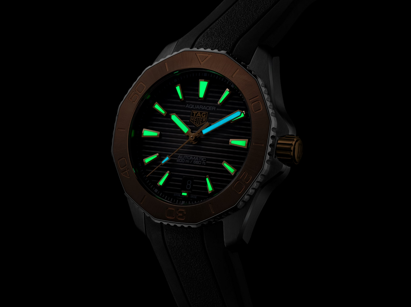 Aquaracer Professional 200 40mm Black dial | Black Dial