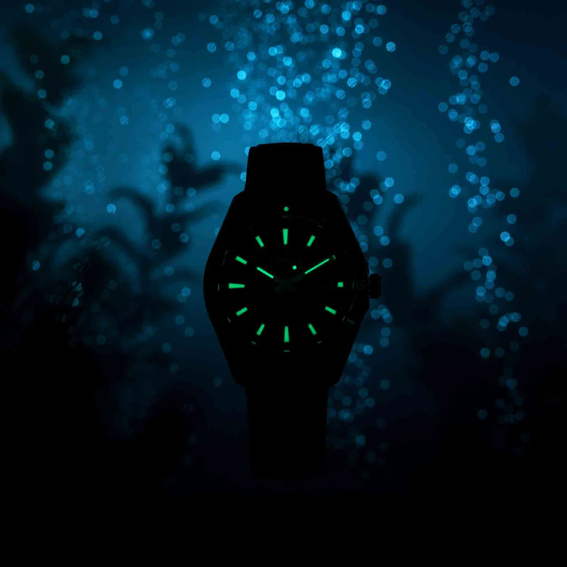 The Duck 40mm Black | Black Dial