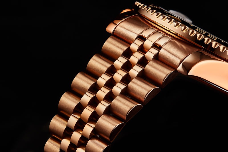 Aquadiver GMT Rose Gold/Stainless Steel | Black Dial