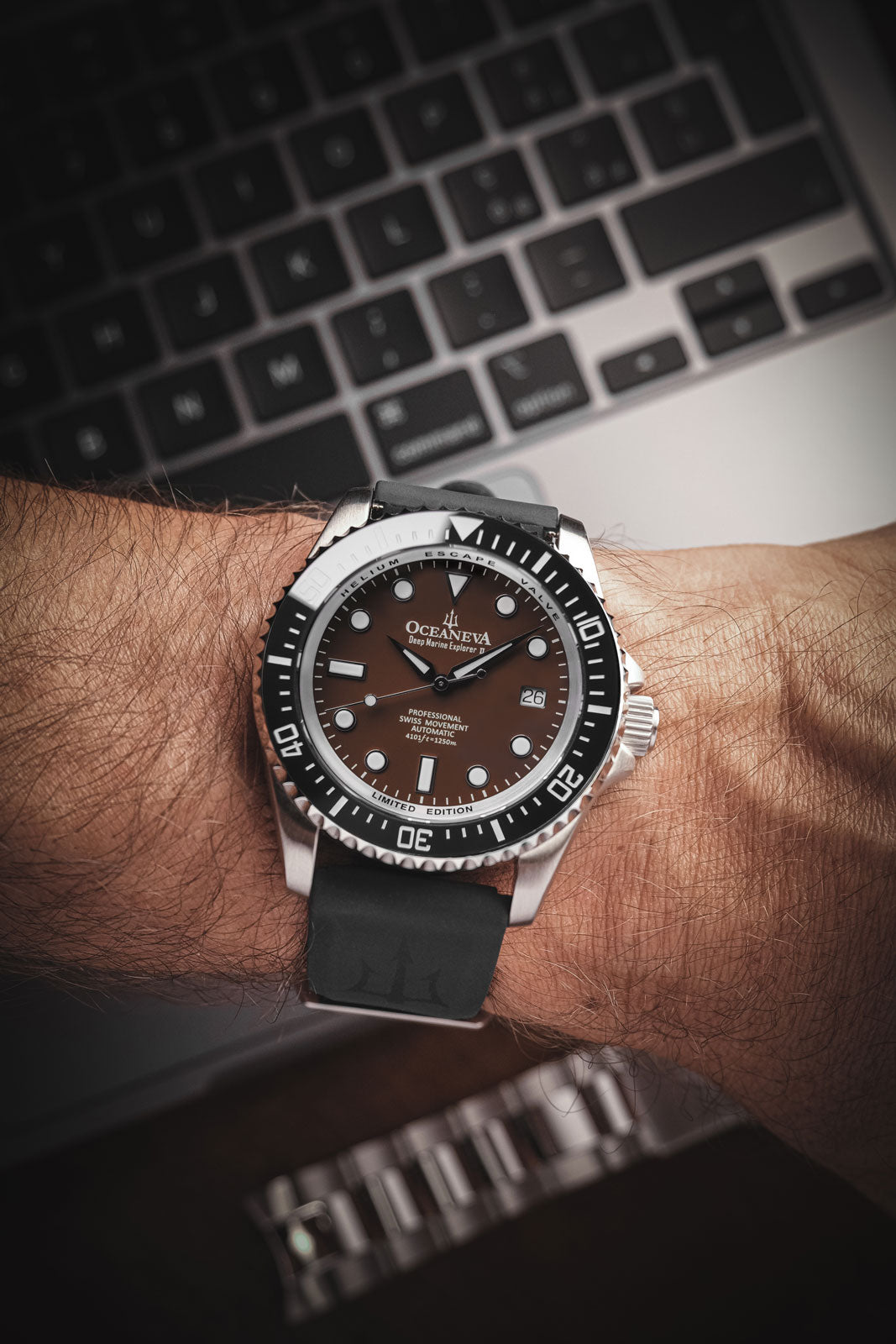 Deep Marine Explorer Swiss Automatic II Silver bezel | Brown Dial