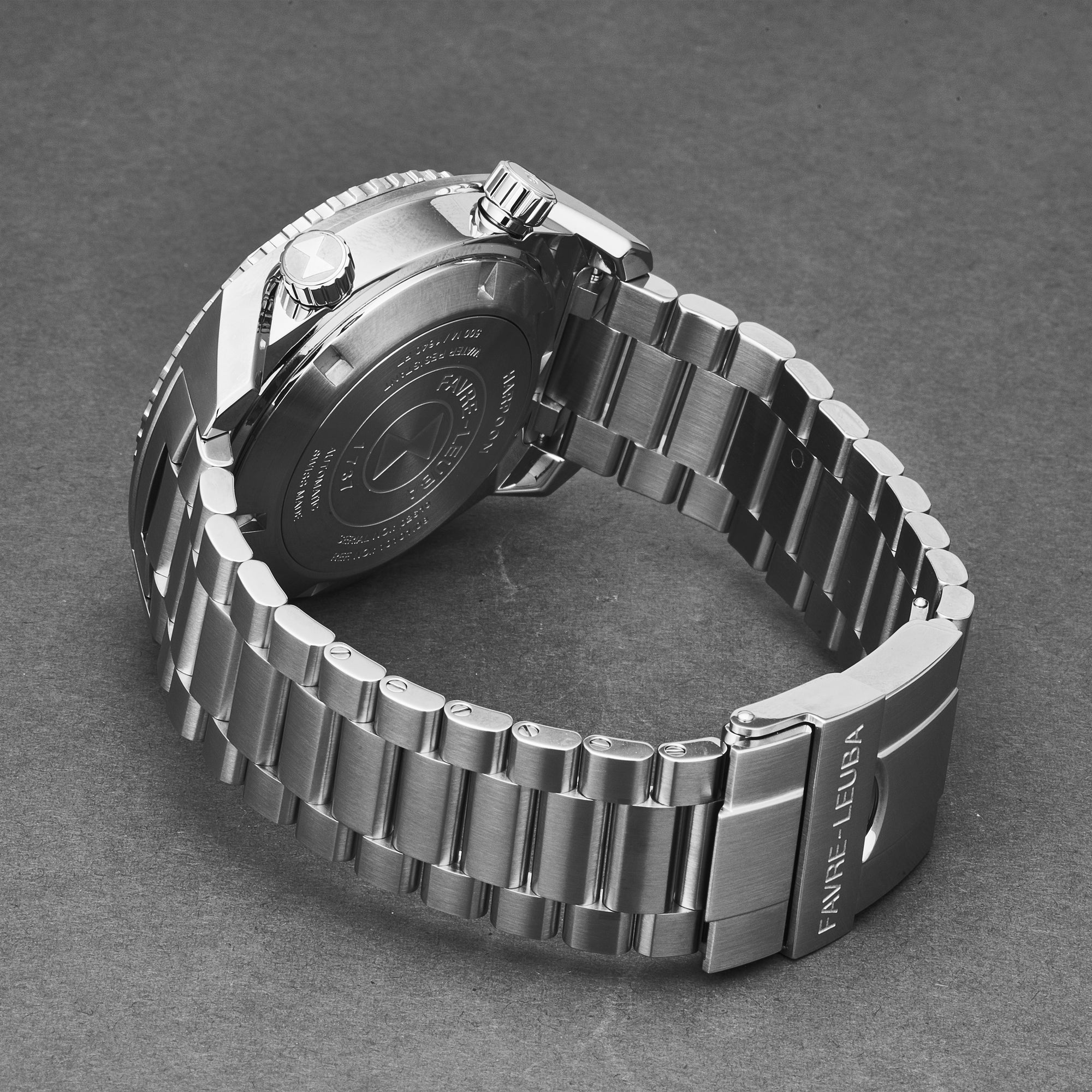 Raider Harpoon 001010108.13.20 / Black Black Dial