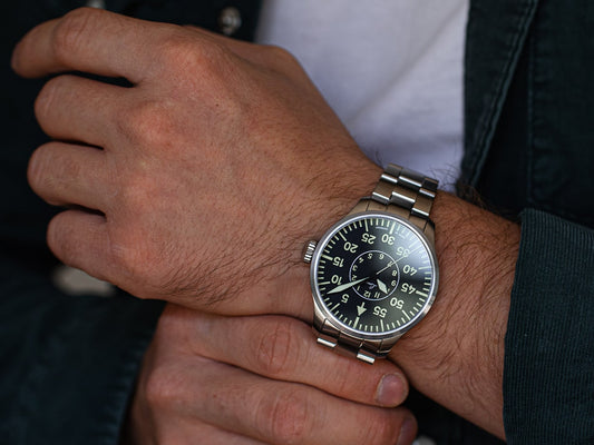 Aachen 39mm Automatic / Bracelet Black Dial