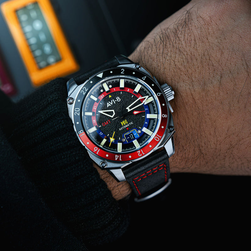 Atlas Black / Black | Black Dial