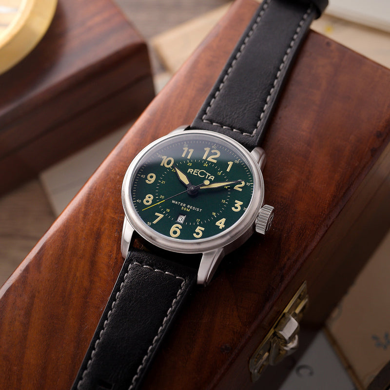 Altitude Japan Quartz Green / Leather |  Dial